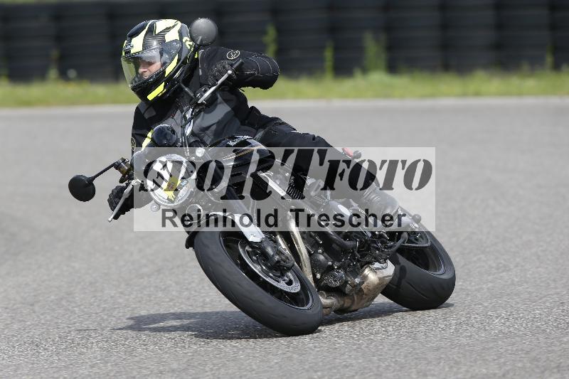 /53 16.09.2025 Track Day Domi Aegerter ADR/Gruppe gelb/117